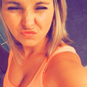 Meet your Posher, Kayla